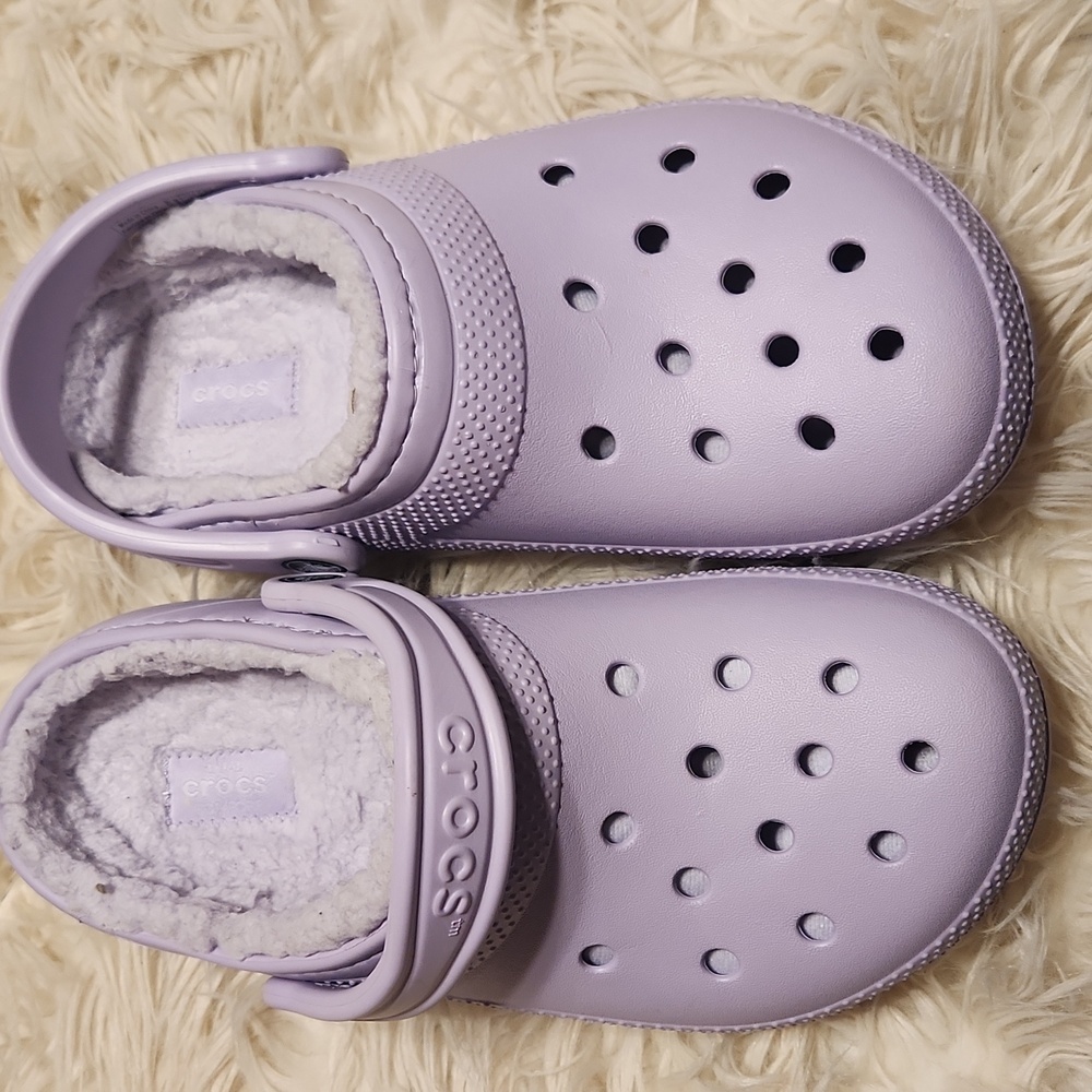 Crocs Shoes - Light Purple W/ Fur ***NWOT*** - Picture 5 of 5